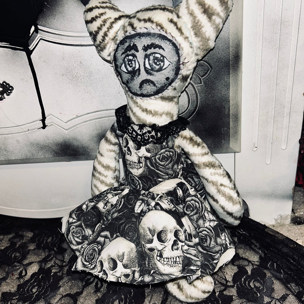 Skull Dress Cat doll